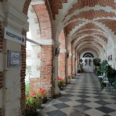 Lux Next To Eiffel Tower In The Center Of Paris